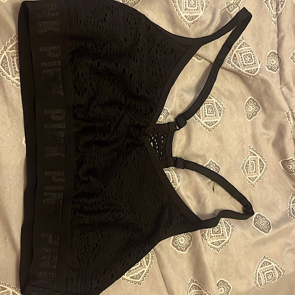 the brand is pink sport it’s a sports bra it’s a size small